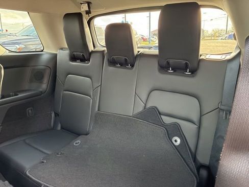 Used 2024 Nissan Pathfinder Platinum w/ Cargo Package image 22