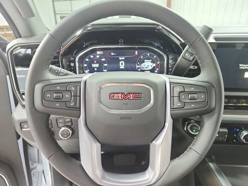 New 2026 GMC Sierra 3500 SLT w/ SLT Convenience Package AWD/4WD image 25