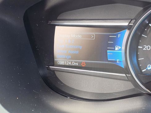 Used 2019 Ford Explorer XLT w/ Equipment Group 201A FWD image 40