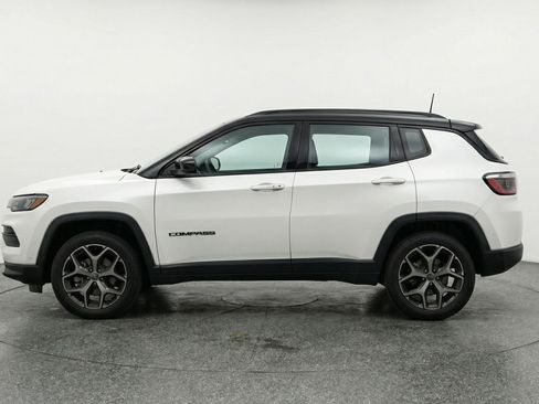 Used 2025 Jeep Compass Limited image 5