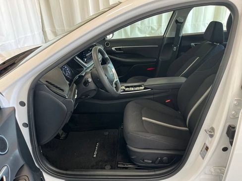 Used 2023 Hyundai Sonata SEL FWD image 3