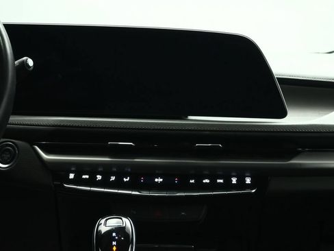 Used 2024 Cadillac XT4 Premium Luxury FWD image 43