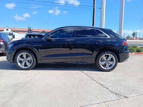 Used 2022 Audi Q8 Premium Plus image 6