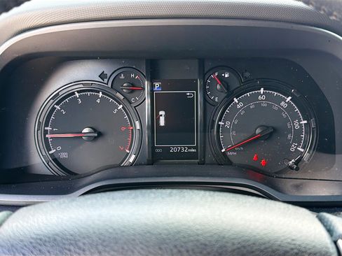 Used 2024 Toyota 4Runner SR5 Premium RWD image 37