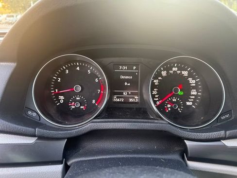 Used 2017 Volkswagen Passat 1.8T R-Line FWD image 13