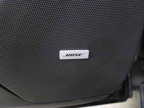 Used 2023 Cadillac XT6 Premium Luxury image 14