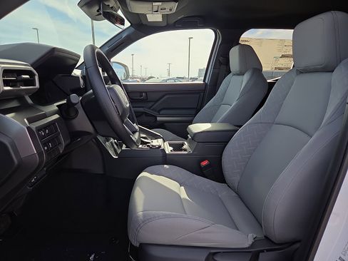 New 2026 Toyota Tacoma SR5 AWD/4WD image 9