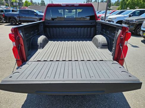 Used 2024 Chevrolet Silverado 1500 High Country w/ High Country Premium Package AWD/4WD image 16