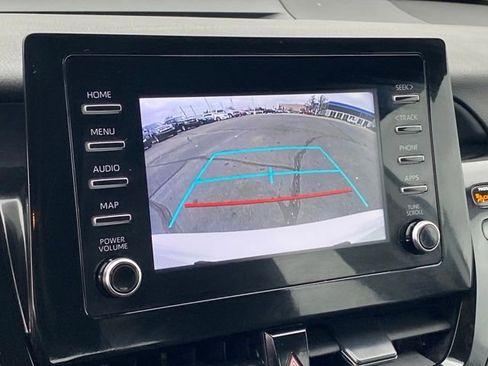 Used 2023 Toyota Camry SE image 9