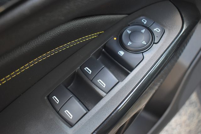 Used 2025 Chevrolet Trax LT w/ LT Convenience Package FWD image 19