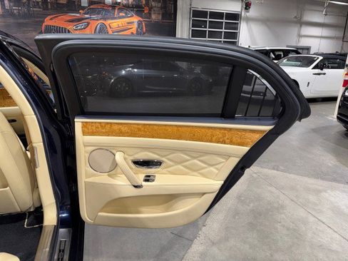 Used 2015 Bentley Flying Spur W12 image 61