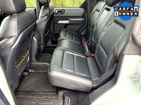 Used 2023 Ford Bronco Badlands image 18