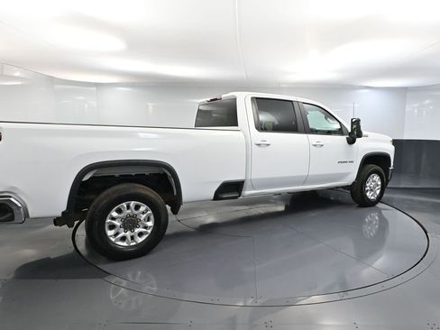 Used 2023 Chevrolet Silverado 2500 LT AWD/4WD image 6