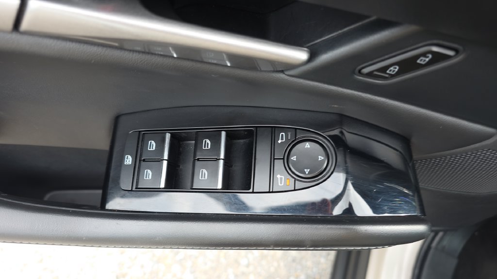 Used 2024 MAZDA CX-30 AWD 2.5 S w/ Select Sport Pkg image 12