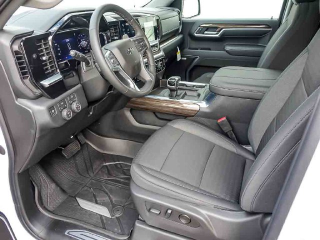 New 2026 Chevrolet Silverado 1500 RST w/ Convenience Package II AWD/4WD image 12