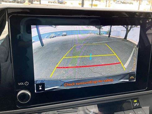 Used 2025 Toyota Camry SE image 26