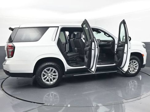 Used 2024 Chevrolet Tahoe LT AWD/4WD image 46