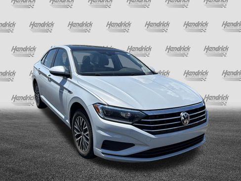 Used 2019 Volkswagen Jetta SEL FWD image 2