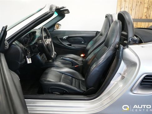 Used 2001 Porsche Boxster RWD image 19