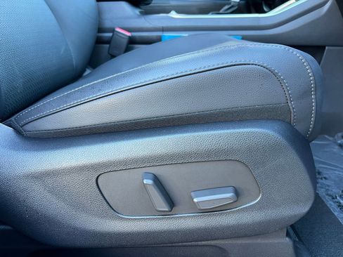 Used 2025 Kia Carnival SX Prestige FWD image 59