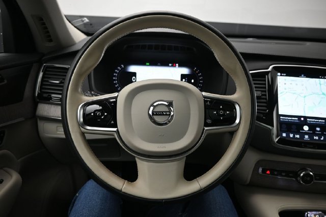 Used 2024 Volvo XC90 B6 Ultimate w/ Protection Package Premier AWD/4WD image 24