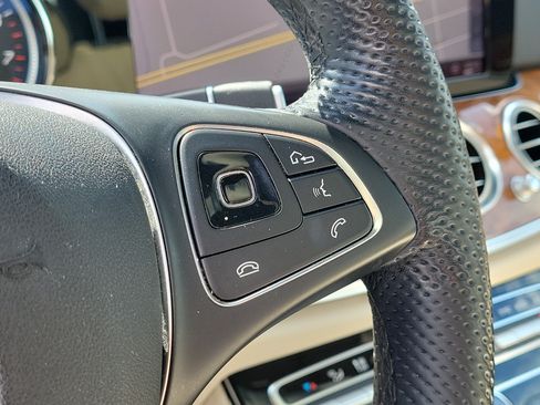 Used 2018 Mercedes-Benz E 300 image 31