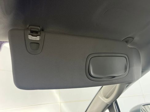 Used 2017 Chrysler Pacifica Touring-L image 82