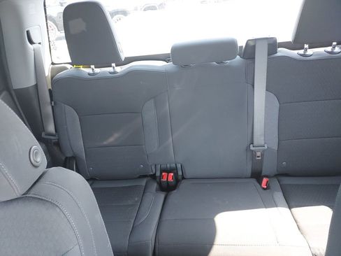 Used 2025 Chevrolet Silverado 1500 LT image 13