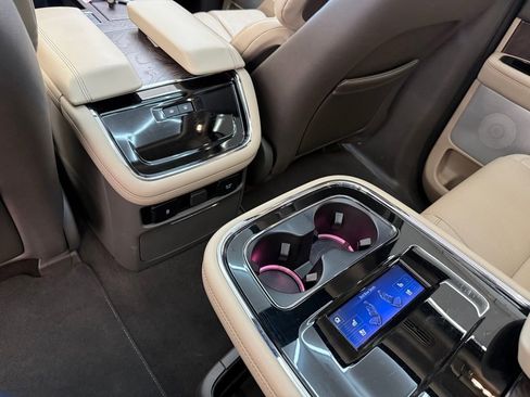 Used 2023 Lincoln Navigator Reserve image 20