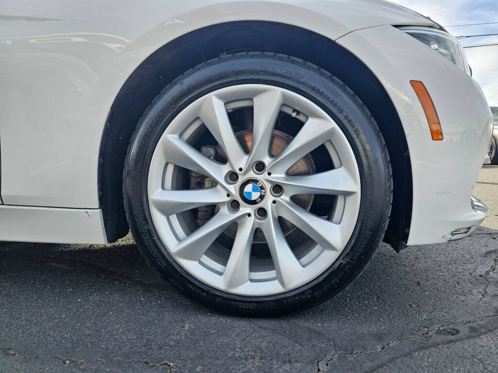 Used 2016 BMW 328i xDrive Sedan AWD/4WD image 9