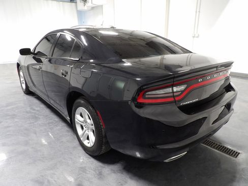 Used 2020 Dodge Charger SXT image 6
