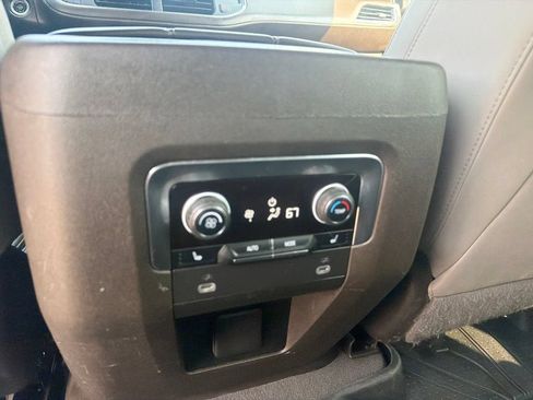 Certified 2023 Chevrolet Suburban Z71 w/ Z71 Off-Road Package AWD/4WD image 34