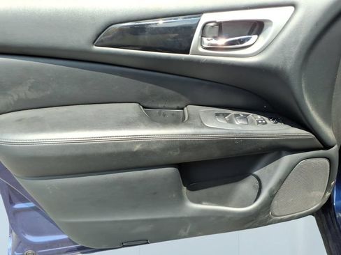 Used 2020 Nissan Pathfinder S FWD image 15