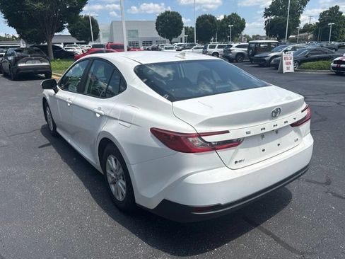 Used 2025 Toyota Camry LE FWD image 10