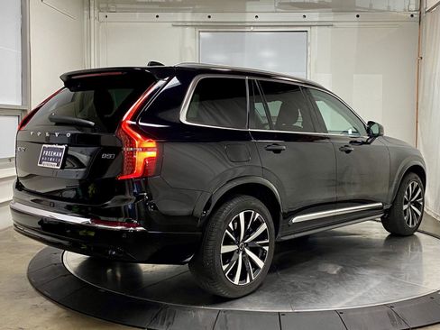 Used 2026 Volvo XC90 B5 Core AWD/4WD image 9