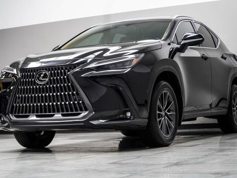 Used 2025 Lexus NX 350h AWD w/ Accessory Package (Z2) image 9