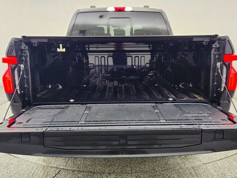 Used 2025 Ford F150 Lightning Lariat image 22