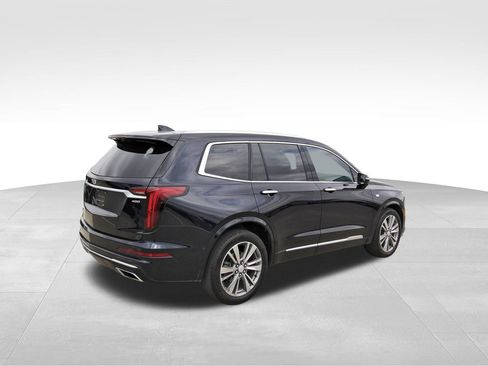 Used 2022 Cadillac XT6 Premium Luxury w/ Technology Package image 4