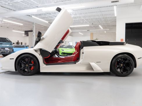 Used 2006 Lamborghini Murcielago Roadster image 6