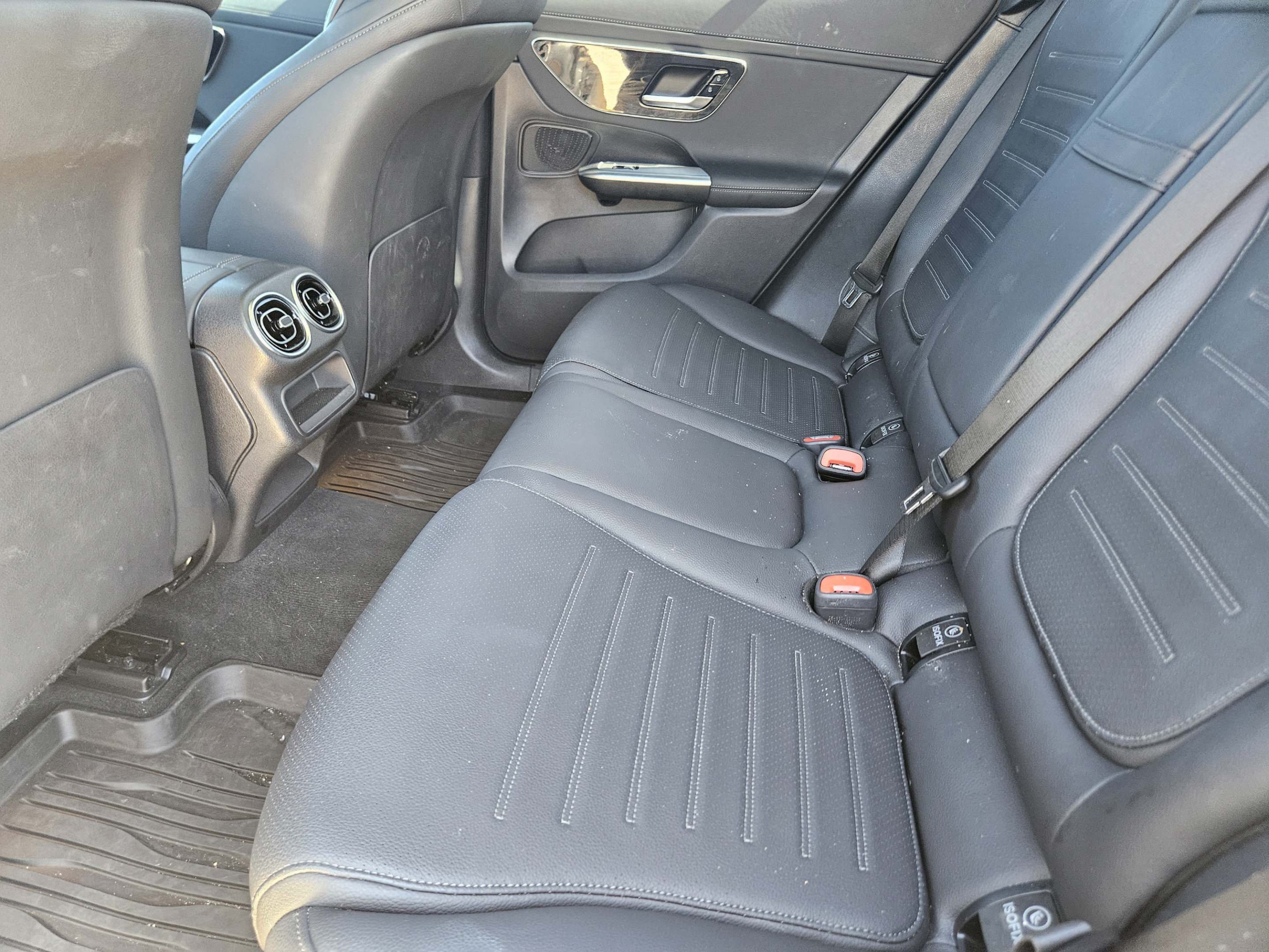 Used 2025 Mercedes-Benz GLC 350e 4MATIC image 20