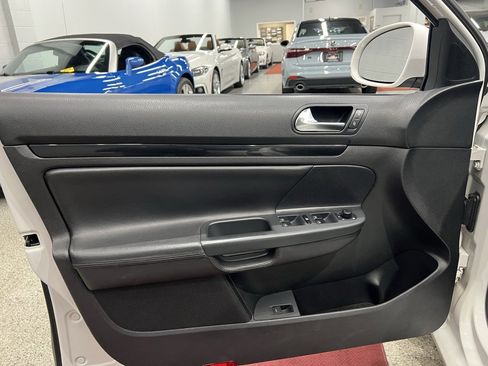 Used 2011 Volkswagen Jetta TDI image 15