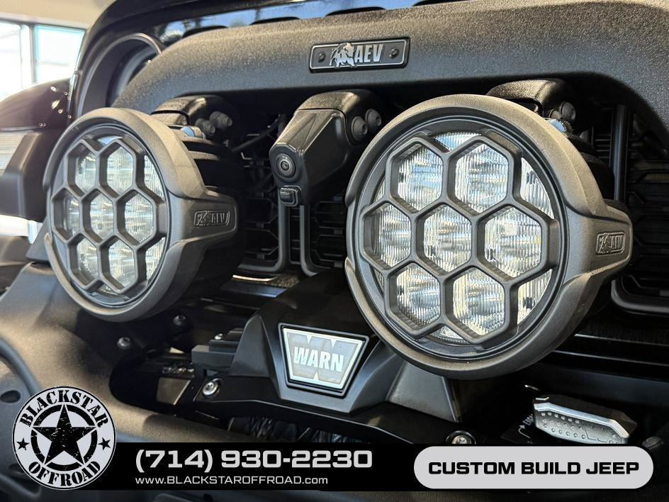 Used 2024 Jeep Wrangler Unlimited Rubicon 392 AWD/4WD image 52