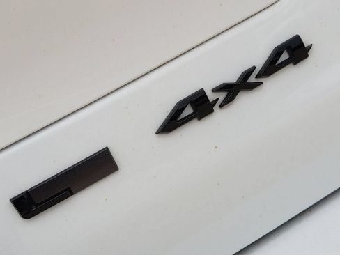 Used 2023 Jeep Grand Cherokee L Summit AWD/4WD image 12