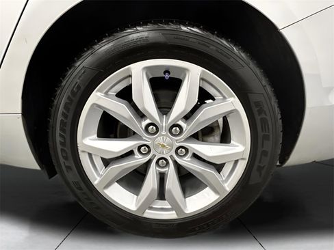 Used 2018 Chevrolet Impala LT image 22