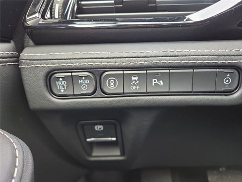 New 2026 Acura MDX SH-AWD w/Advance image 15