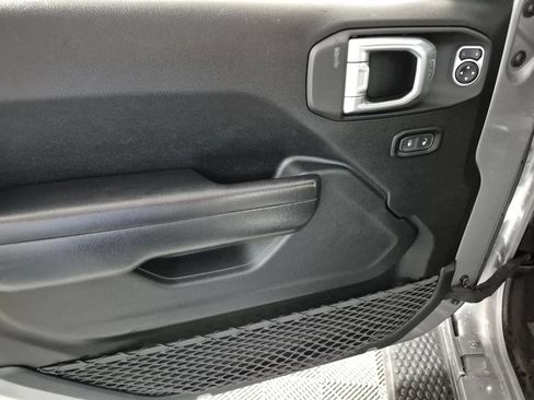 Used 2021 Jeep Wrangler Unlimited Sport w/ Sun And Sound Package AWD/4WD image 15