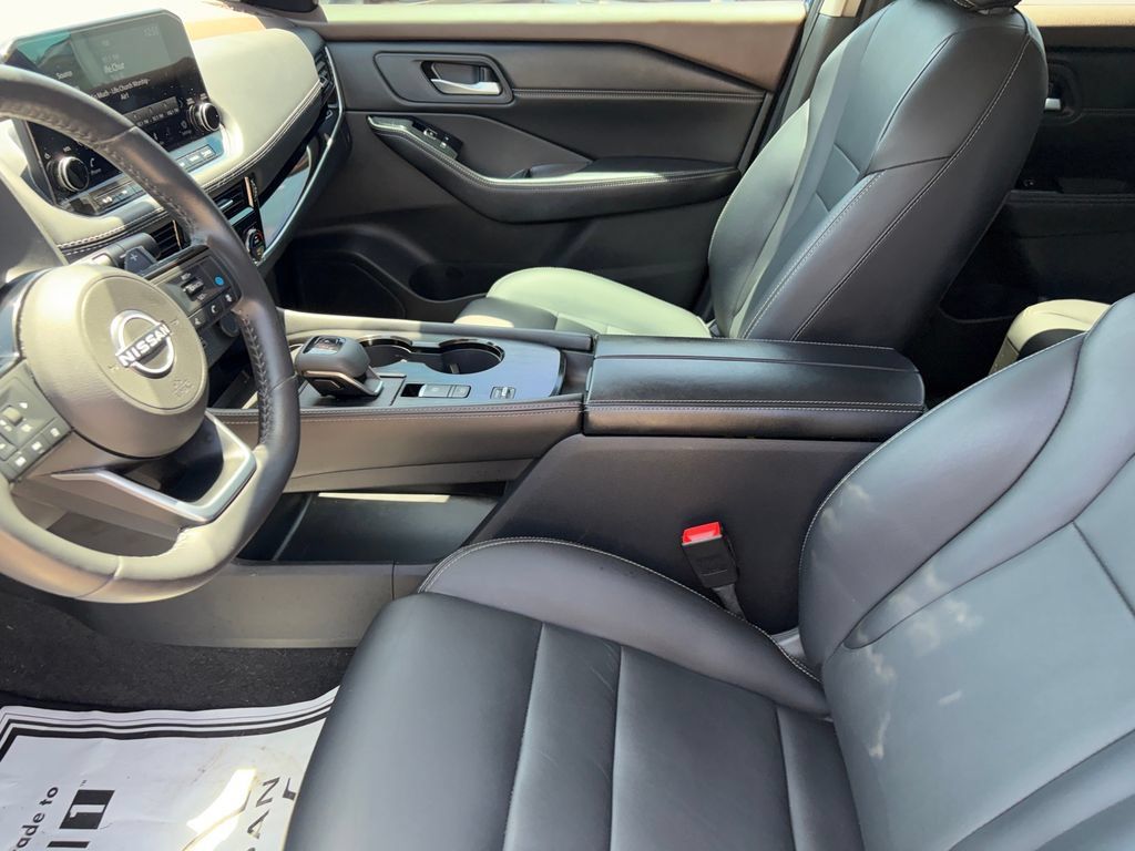 Certified 2023 Nissan Rogue SL w/ SL Premium Package FWD image 9