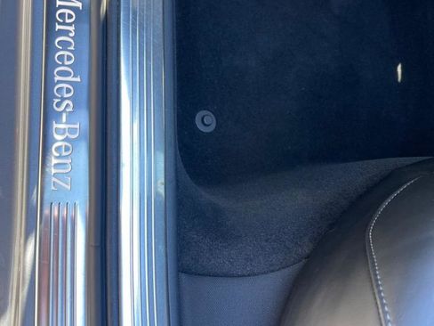 Used 2015 Mercedes-Benz S 550 4MATIC Sedan image 36