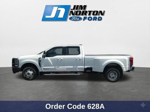 Used 2025 Ford F350 Lariat AWD/4WD image 6
