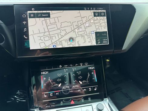 Used 2022 Audi e-tron Chronos w/ Chronos Package image 38